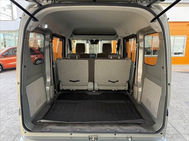 CLIPPER van