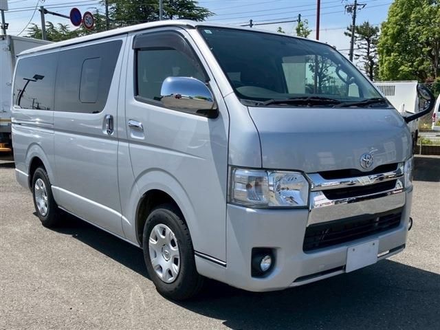 HIACE van 2WD