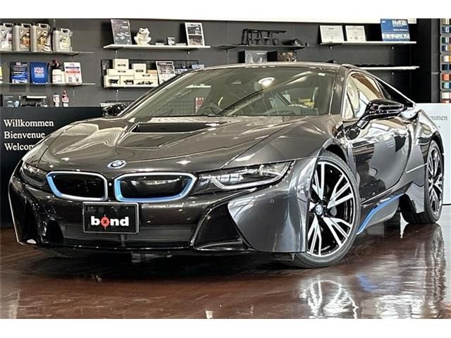 BMW i8