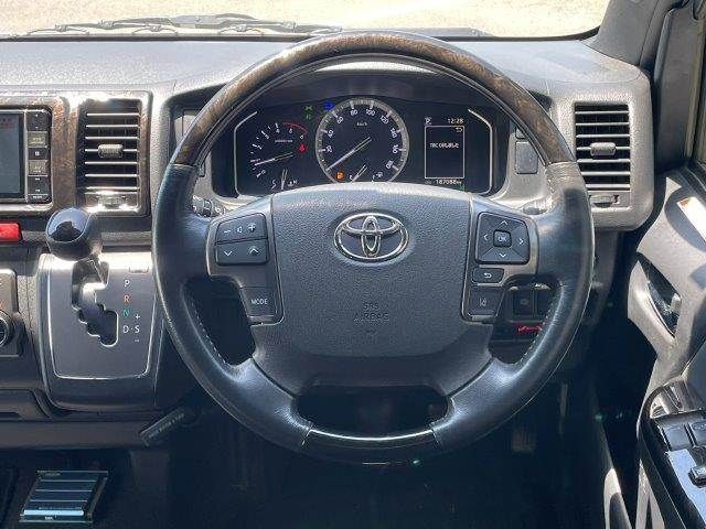 HIACE van 4WD