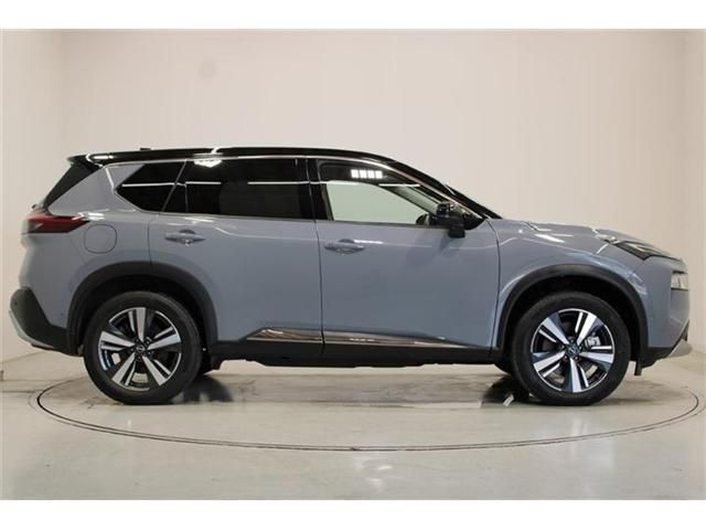 X-TRAIL HYBRID 4WD