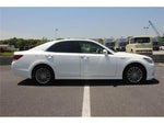 CROWN sedan hybrid
