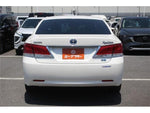 CROWN sedan hybrid