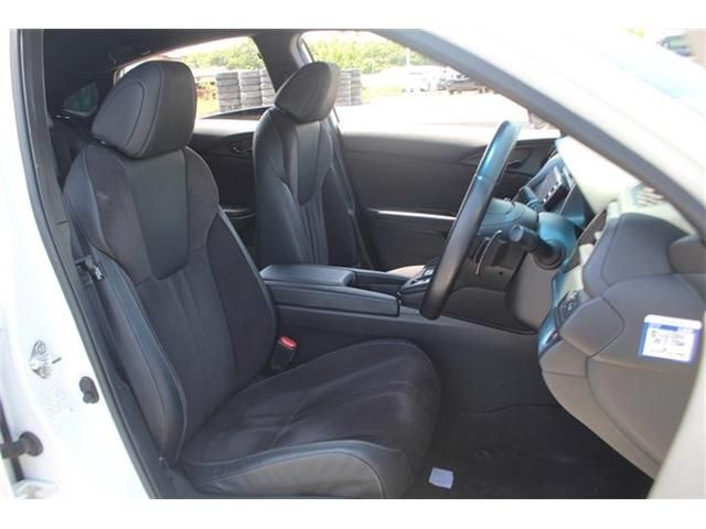 INSIGHT sedan