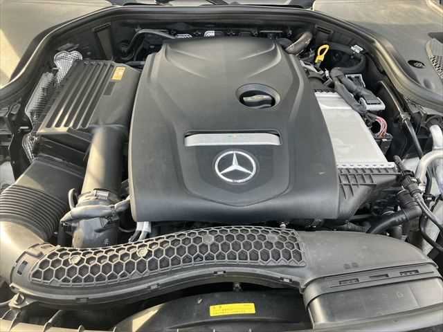 MERCEDES BENZ E class sedan