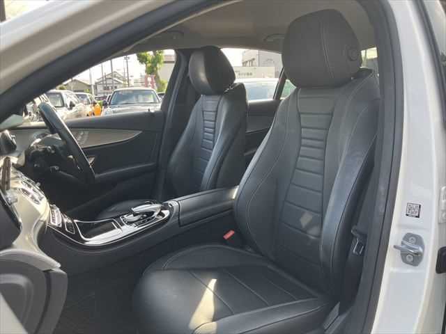 MERCEDES BENZ E class sedan