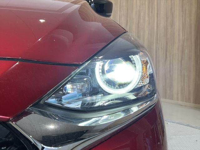 MAZDA2