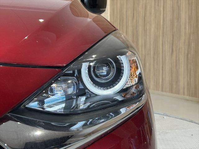 MAZDA2