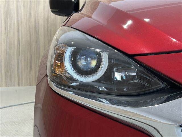 MAZDA2