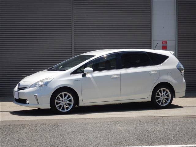 PRIUS Alpha