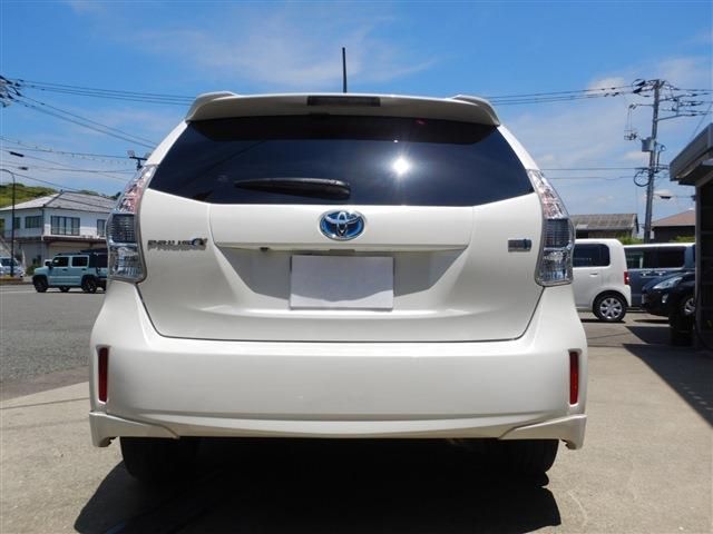PRIUS Alpha
