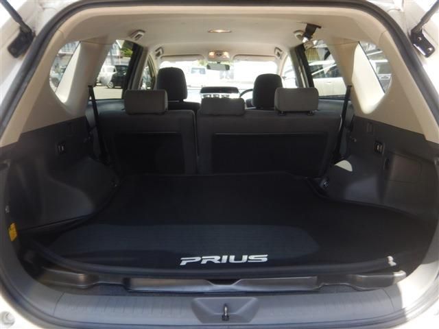 PRIUS Alpha
