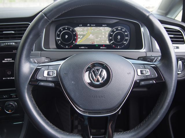 VOLKSWAGEN GOLF Alltrack