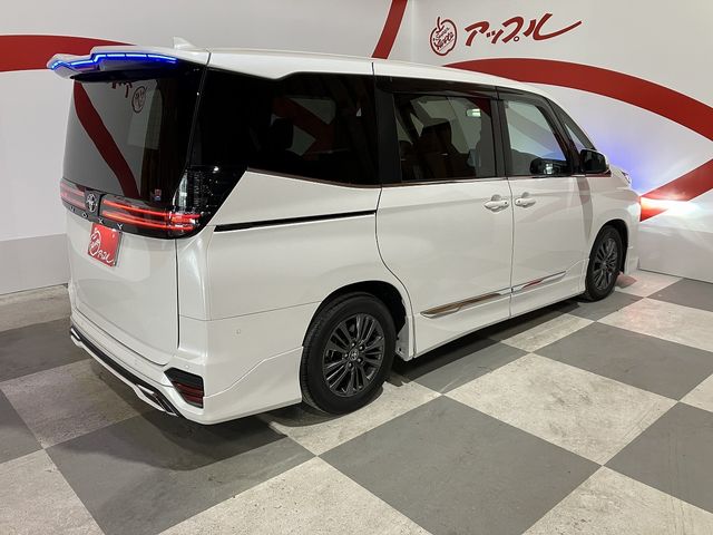 VOXY 4WD