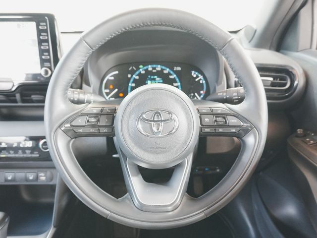 YARIS CROSS HYBRID