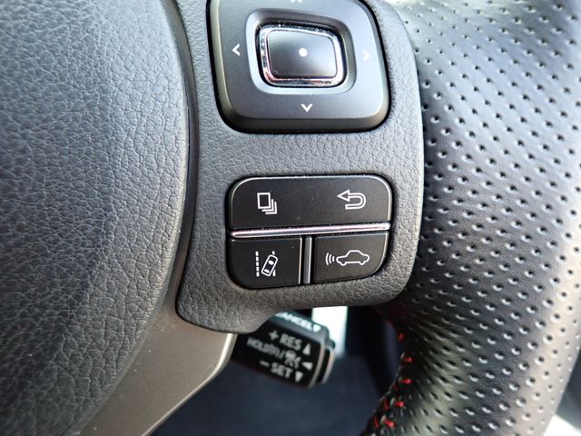 LEXUS IS300h
