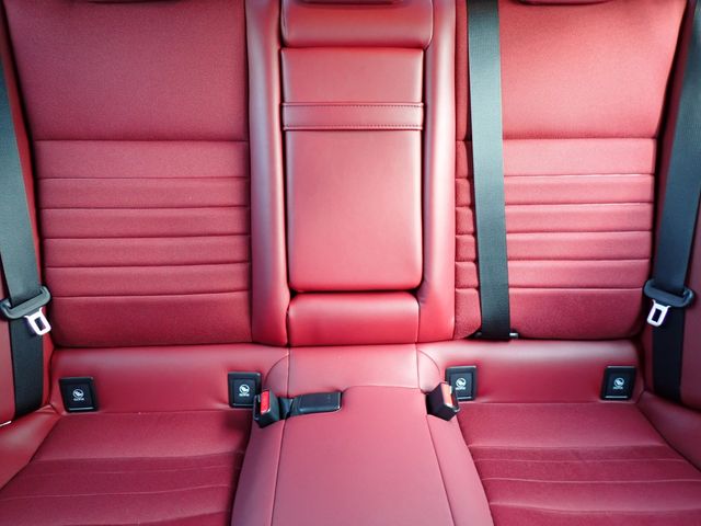 LEXUS IS300h