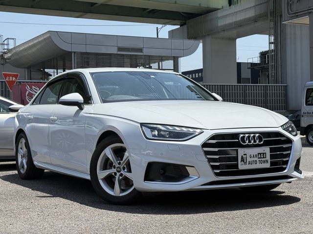 AUDI A4 AVANT