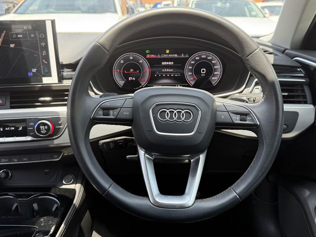 AUDI A4 AVANT