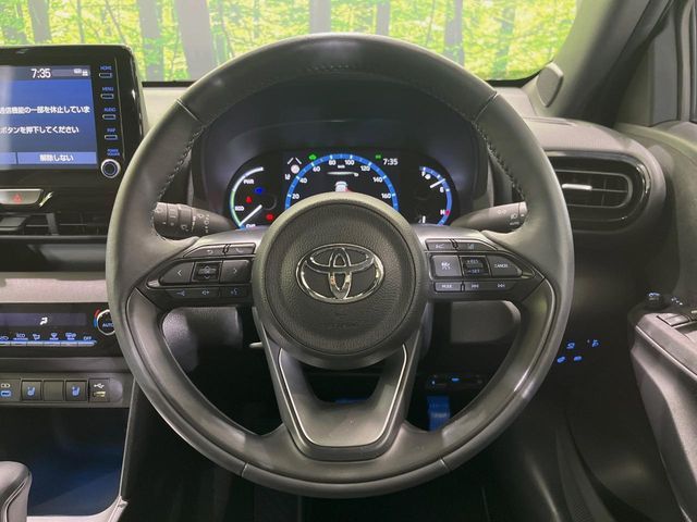 YARIS CROSS HYBRID