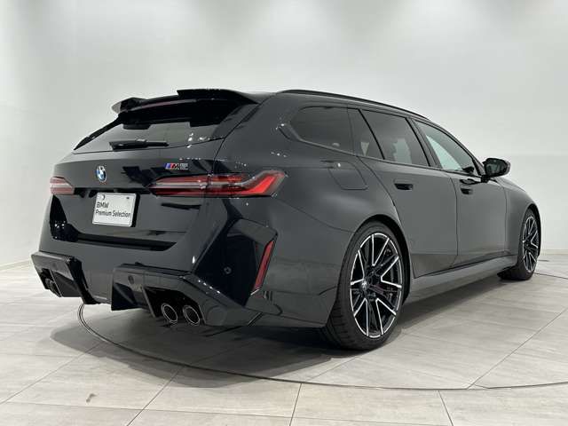 BMW M5 touring