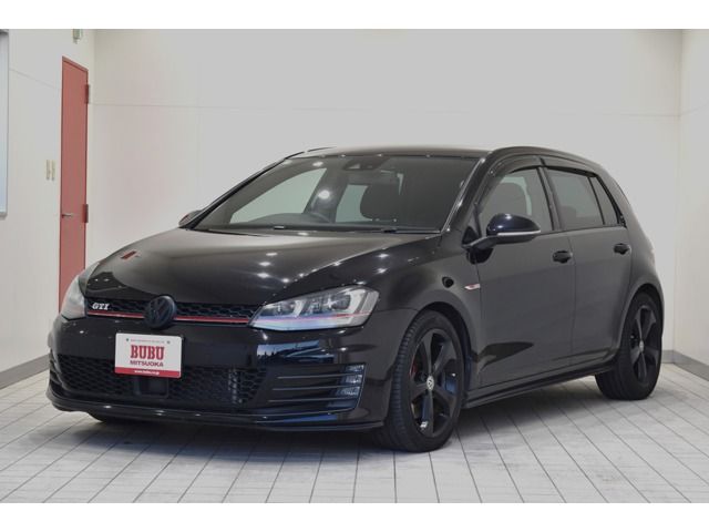 VOLKSWAGEN GOLF GTI