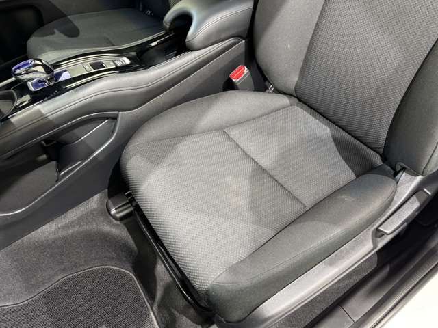 VEZEL HYBRID 4WD