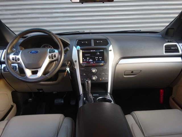FORD EXPLORER 2WD