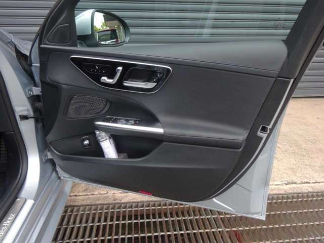 MERCEDES BENZ C class sedan