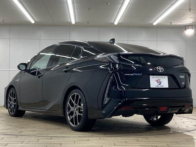 PRIUS PHV
