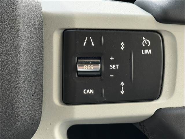 ROVER DEFENDER