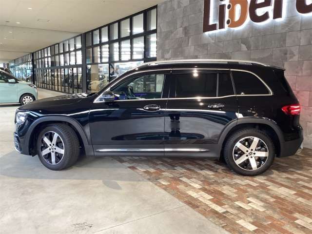 MERCEDES BENZ GLB