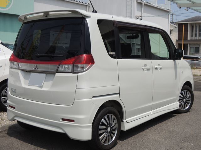 DELICA D:2 2WD
