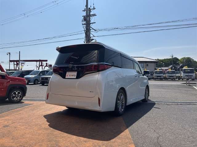 ALPHARD hybrid