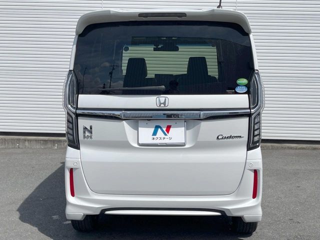 N-BOX CUSTOM