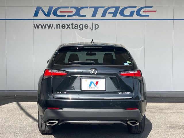 LEXUS NX200t
