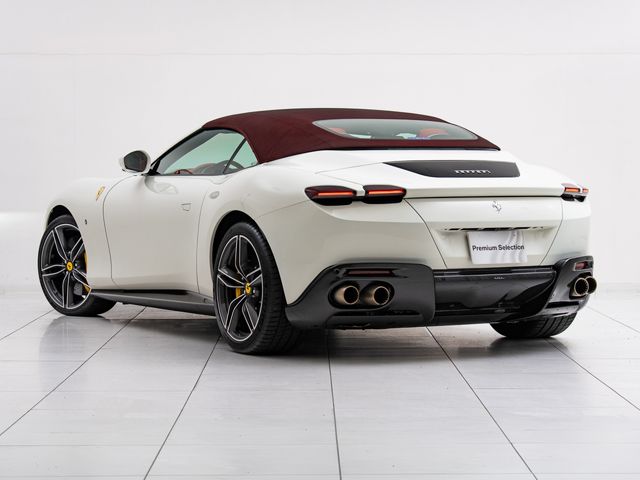 FERRARI Roma Spider