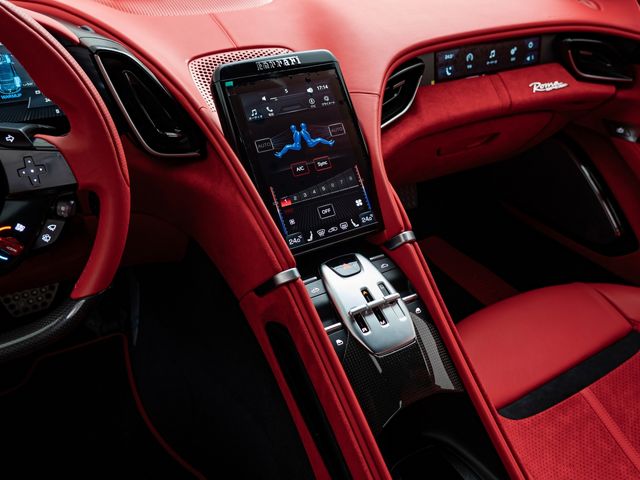 FERRARI Roma Spider