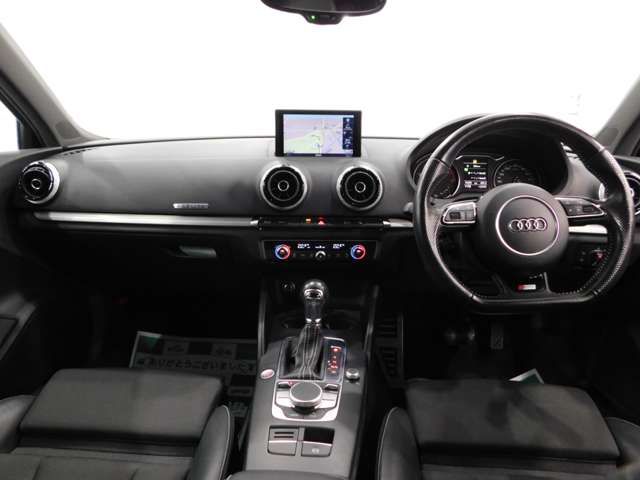 AUDI A3 Sedan