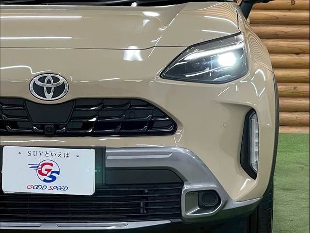 YARIS CROSS