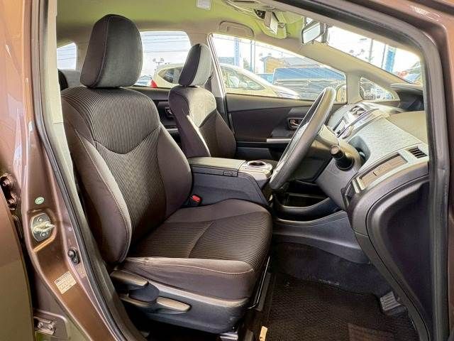 PRIUS Alpha