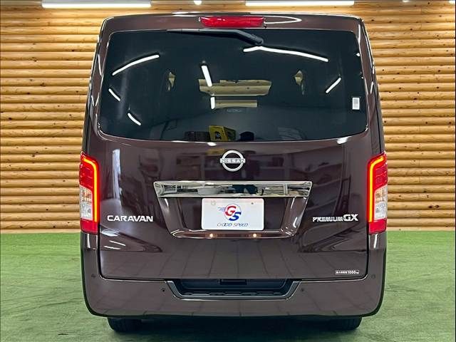CARAVAN van 2WD