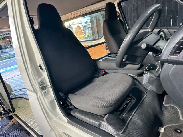 HIACE van 2WD