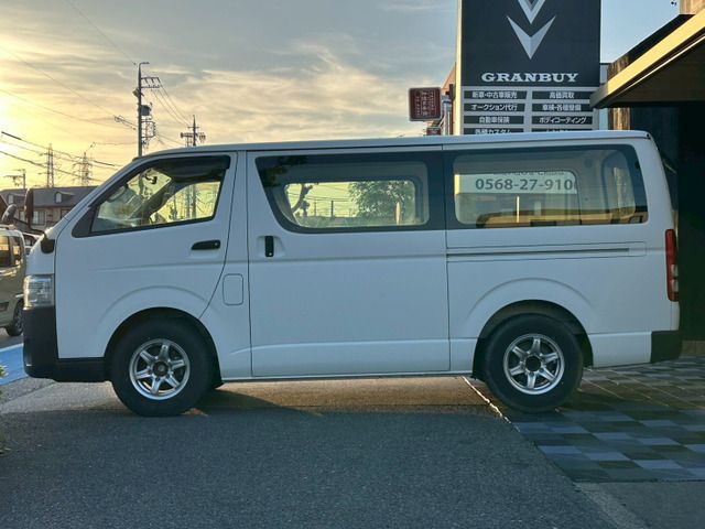 HIACE van 2WD