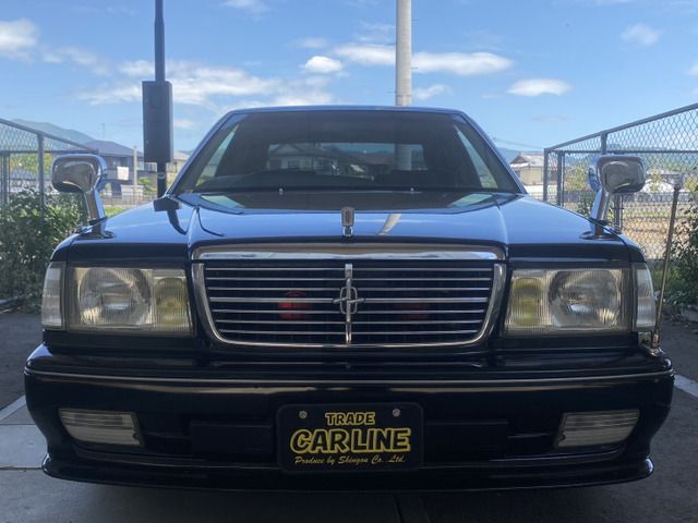 CEDRIC sedan