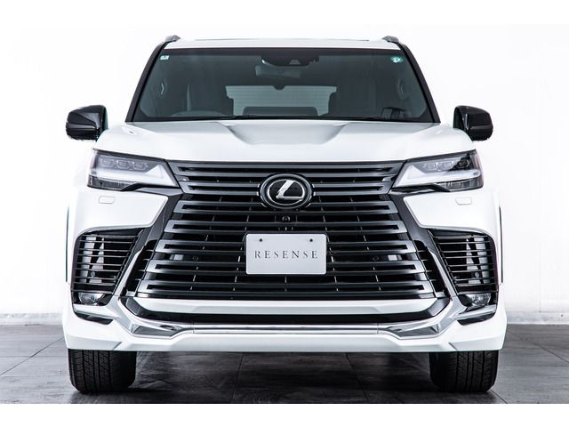 LEXUS LX600
