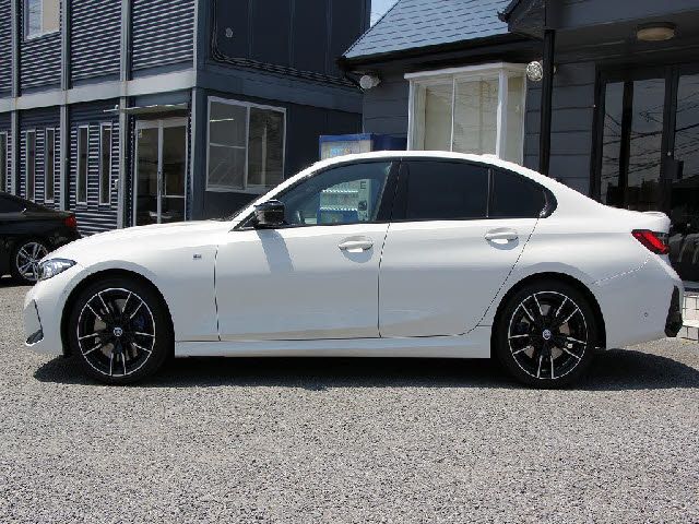BMW 3 Series sedan