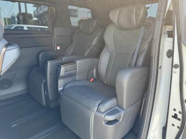 ALPHARD hybrid