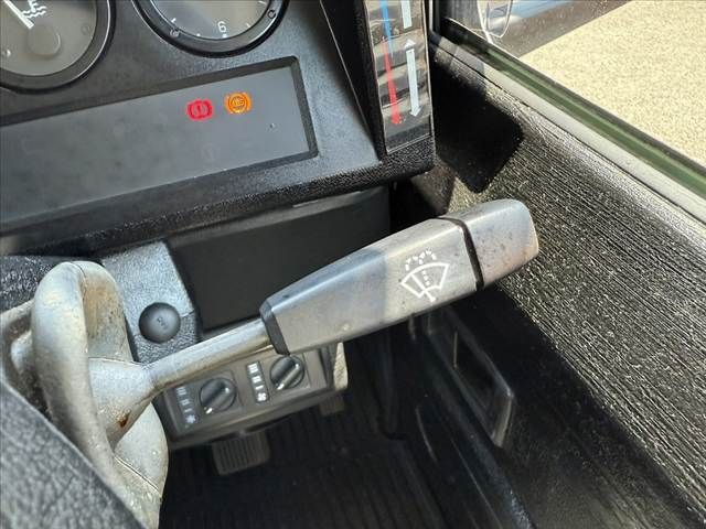 ROVER DEFENDER