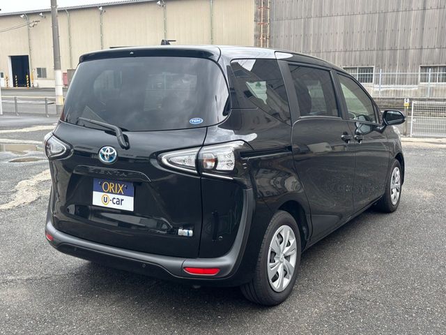 SIENTA HYBRID